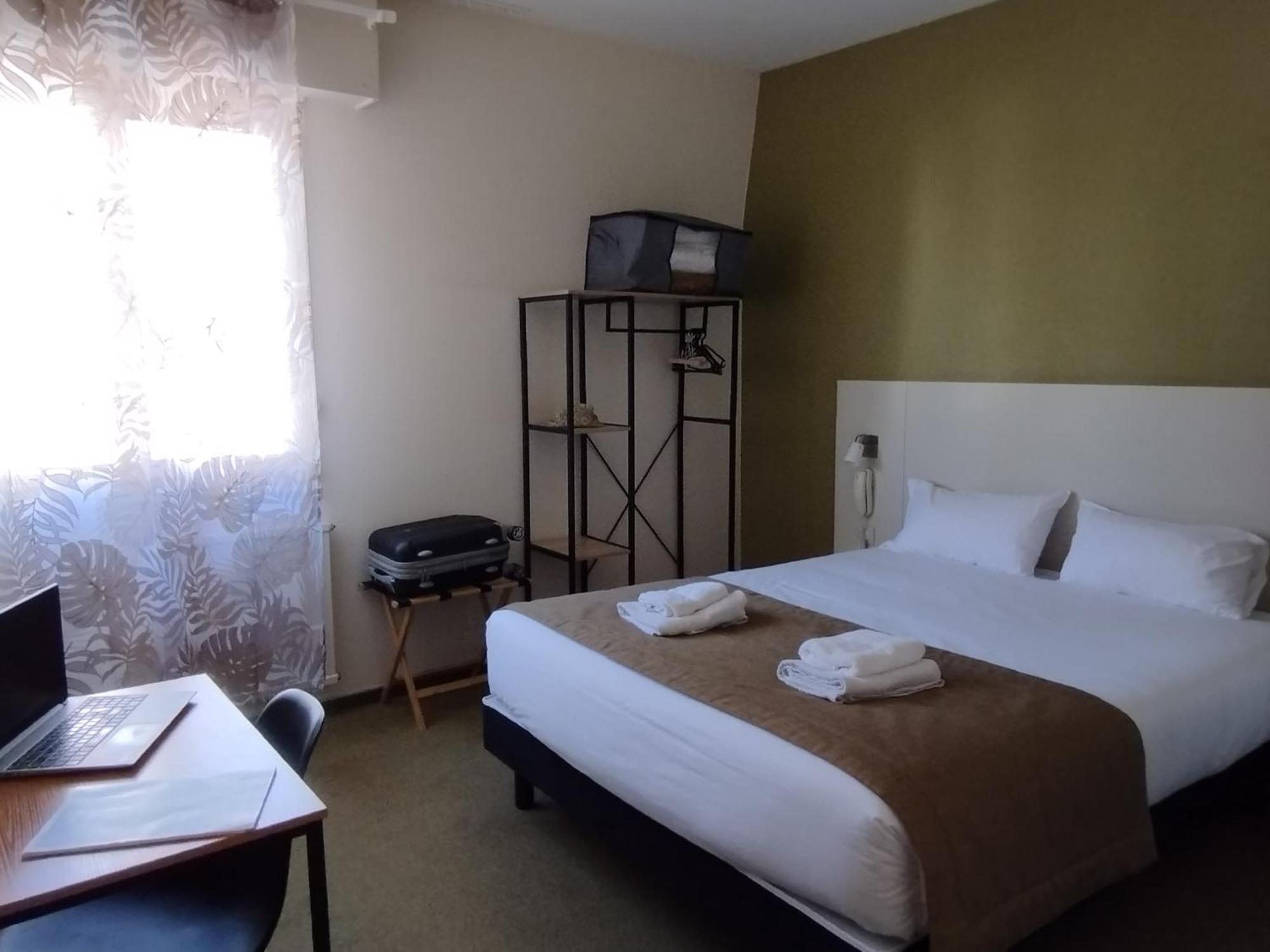 Brit Hotel L'Arrivee ガンガン エクステリア 写真