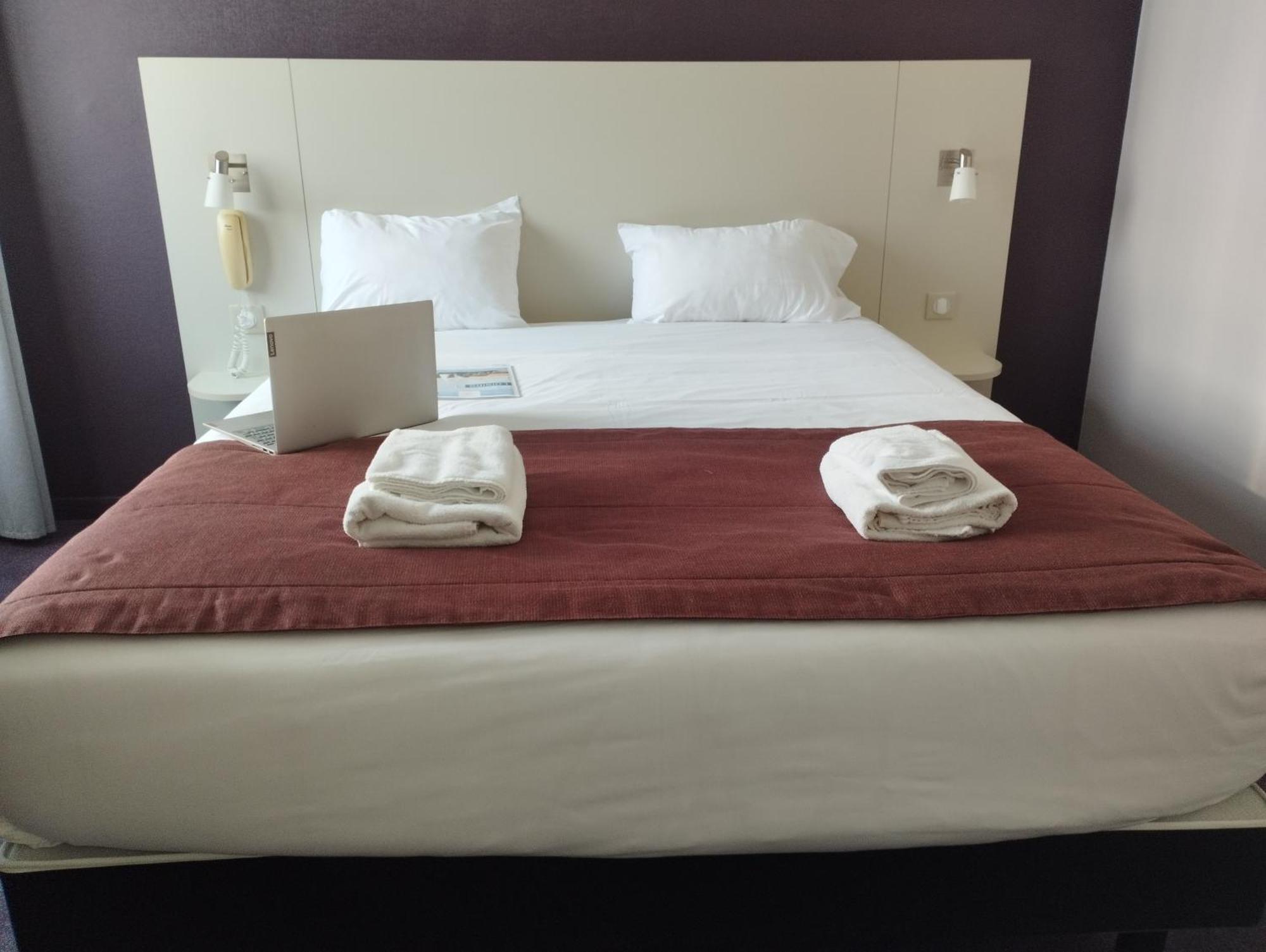 Brit Hotel L'Arrivee ガンガン エクステリア 写真