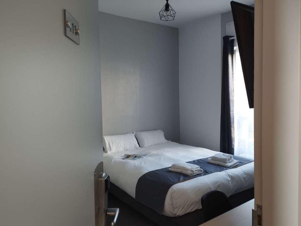 Brit Hotel L'Arrivee ガンガン 部屋 写真