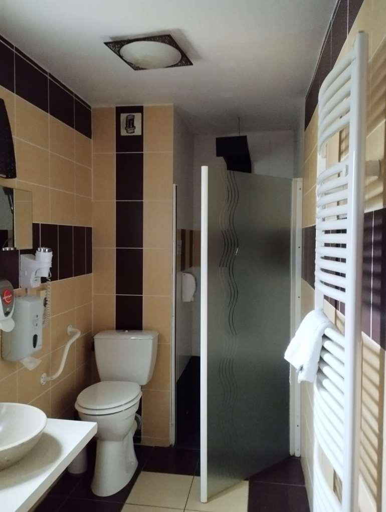 Brit Hotel L'Arrivee ガンガン 部屋 写真